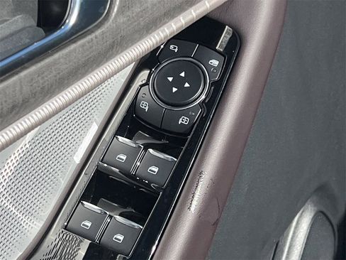 New 2026 Ford Explorer Platinum image 19