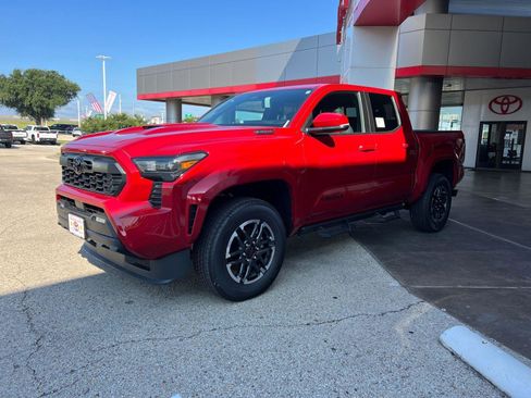 New 2025 Toyota Tacoma TRD Sport image 3