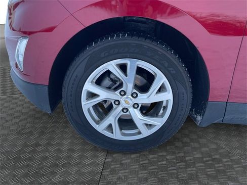 Used 2020 Chevrolet Equinox Premier image 14
