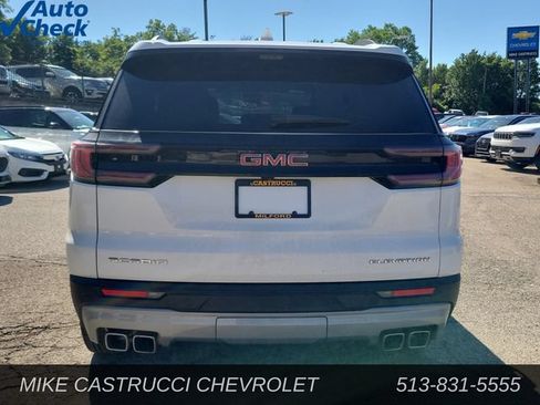 Used 2026 GMC Acadia Elevation w/ Elevation Premium Package FWD image 4