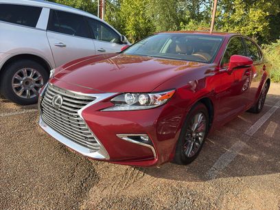Used 2018 Lexus ES 350 w/ Premier Package