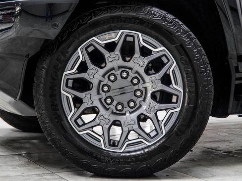 Used 2025 GMC Hummer EV 3X AWD/4WD image 6