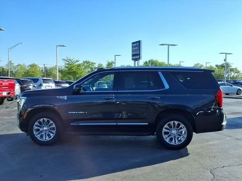 Used 2025 GMC Yukon Denali w/ Advanced Technology Package AWD/4WD image 10