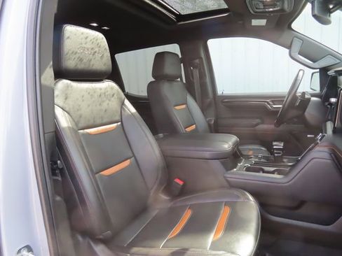 Used 2024 GMC Sierra 1500 AT4 w/ AT4 Premium Package image 27