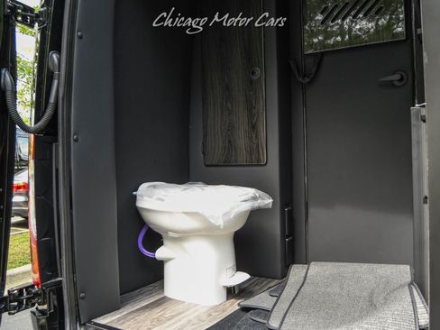 Used 2025 Mercedes-Benz Sprinter 3500 image 37