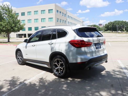 Used 2017 BMW X1 sDrive28i FWD image 5