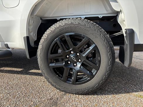 New 2024 Chevrolet Silverado 1500 LT Trail Boss w/ LPO, Dark Essentials Package image 14