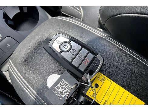 Used 2021 Ford Escape SEL AWD/4WD image 14