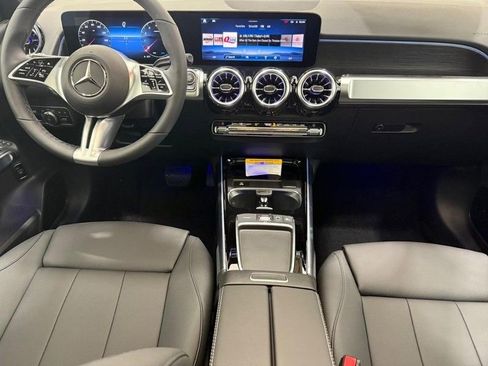 New 2026 Mercedes-Benz GLB 250 4MATIC image 6
