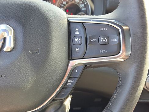 Used 2025 RAM 1500 Laramie image 28