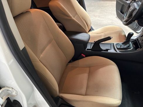 Used 2013 MAZDA MAZDA3 i Touring FWD image 18