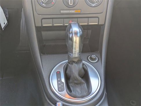 Used 2017 Volkswagen Beetle 1.8T S image 19