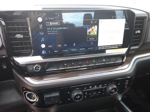 Used 2022 Chevrolet Silverado 1500 RST image 21