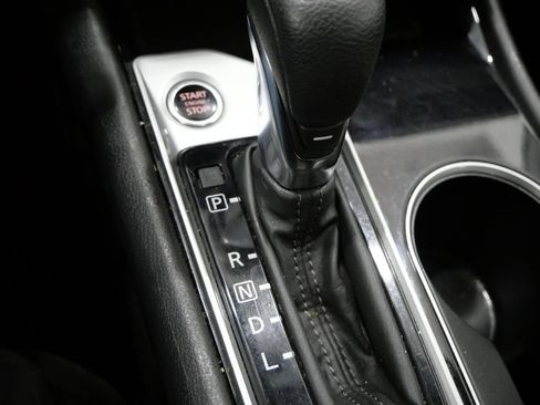 Used 2024 Nissan Altima 2.5 SV FWD image 21