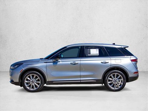 Used 2022 Lincoln Corsair AWD w/ Premium Package image 8