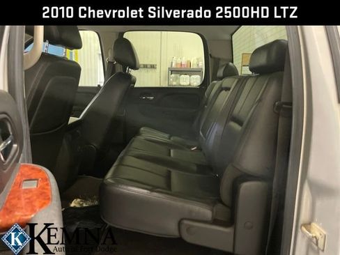 Used 2010 Chevrolet Silverado 2500 LTZ w/ Convenience Package image 25