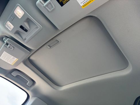 New 2025 Ford Maverick Lobo image 32