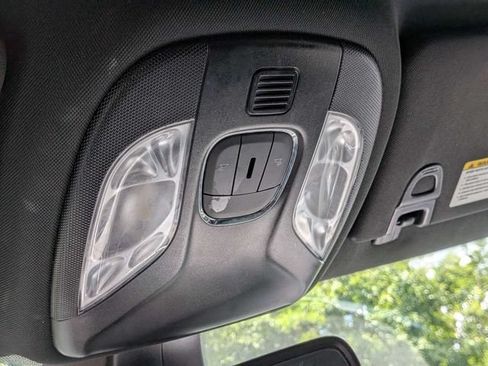 Used 2024 Jeep Compass Latitude AWD/4WD image 22