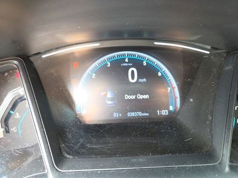 Used 2020 Honda Civic LX image 3