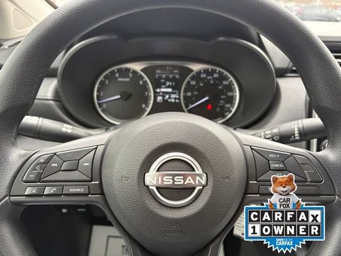 Used 2025 Nissan Versa S image 15