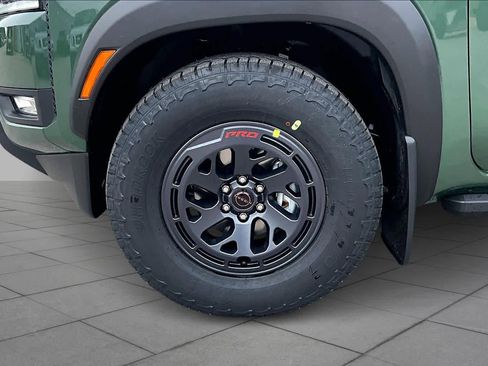 New 2026 Nissan Frontier Pro-X image 9