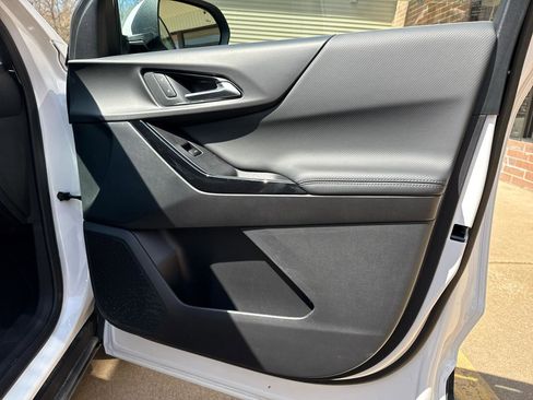 Used 2026 Chevrolet Equinox LT image 27