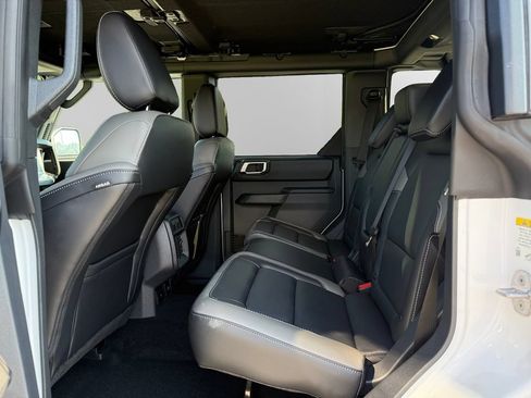 New 2026 Ford Bronco Outer Banks AWD/4WD image 13