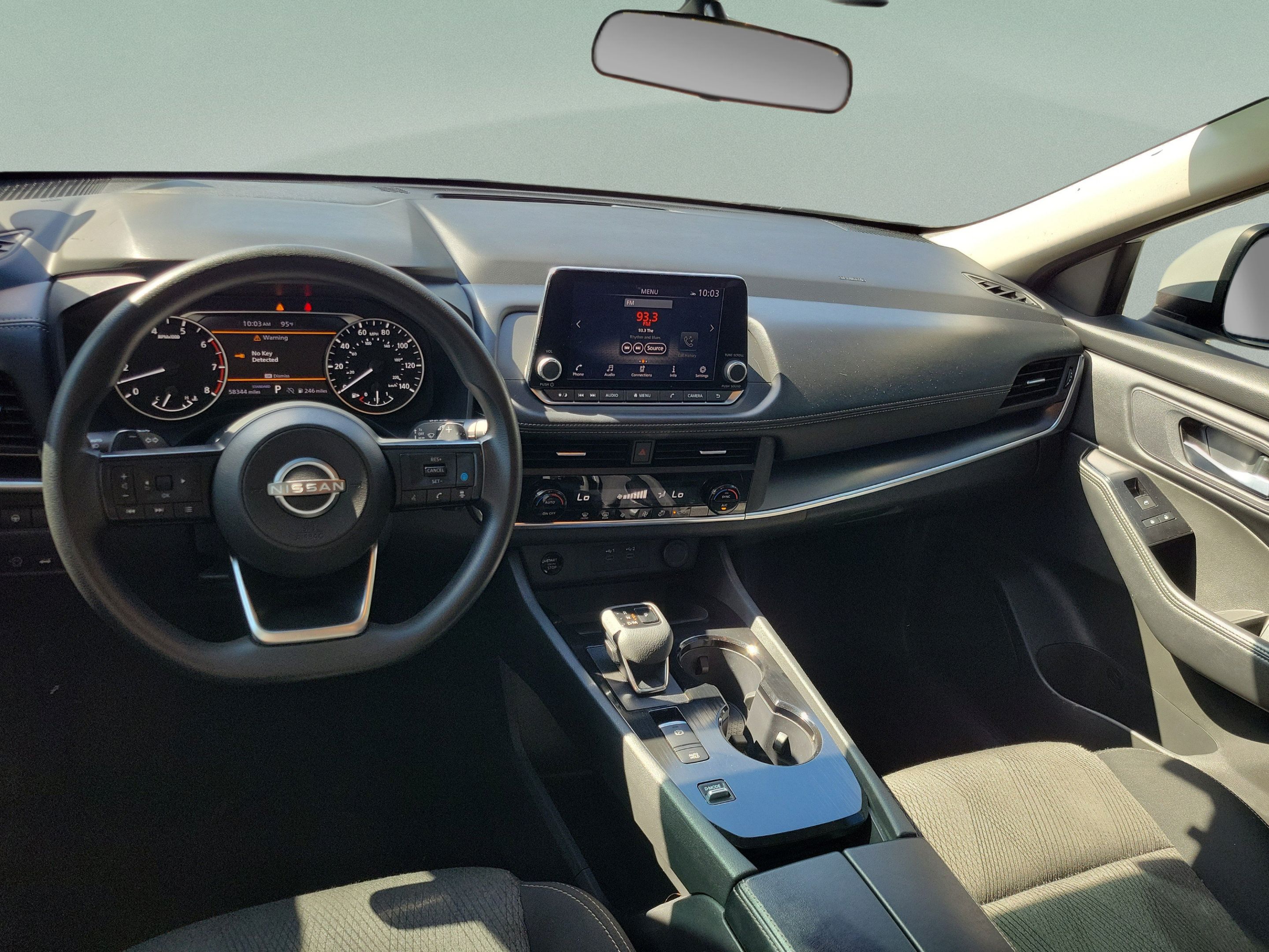 Used 2024 Nissan Rogue SV FWD image 9