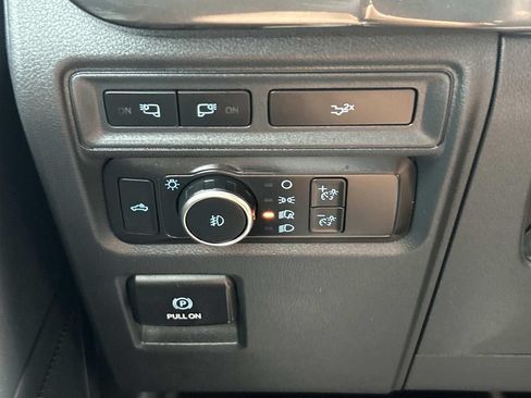 Used 2022 Ford F150 XLT w/ Equipment Group 302A High AWD/4WD image 38