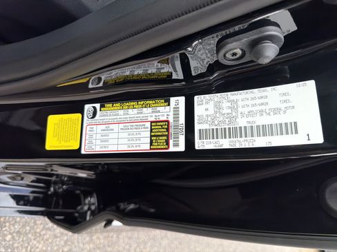 New 2026 Toyota Tundra Platinum AWD/4WD image 33