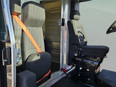 New 2025 Chevrolet Brightdrop 400 w/ Battery Pack, Max Range image 25