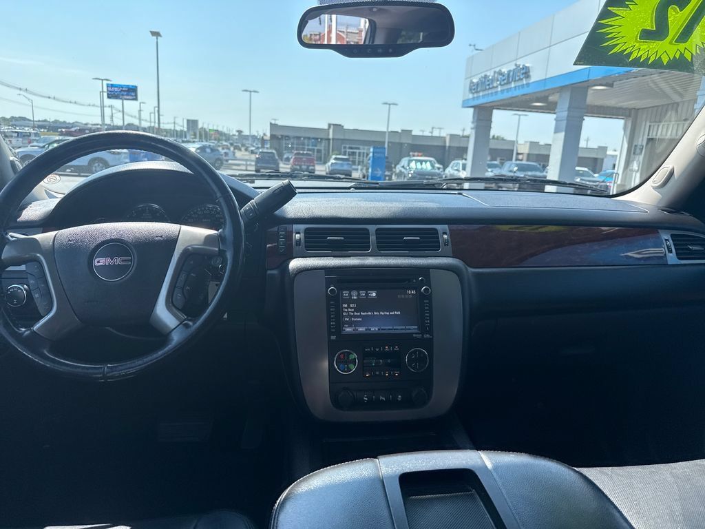 Used 2012 GMC Yukon XL SLT AWD/4WD image 15