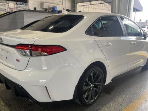 Used 2025 Toyota Corolla SE image 4
