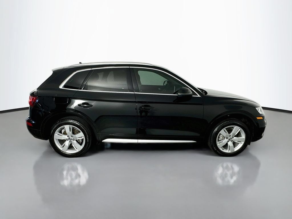 Used 2019 Audi Q5 2.0T Premium Plus w/ Premium Plus Package AWD/4WD image 8