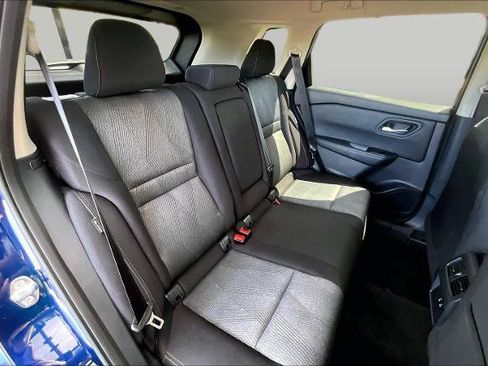 Certified 2026 Nissan Rogue SV FWD image 20