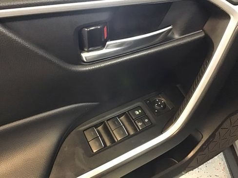 Used 2024 Toyota RAV4 XLE AWD/4WD image 9
