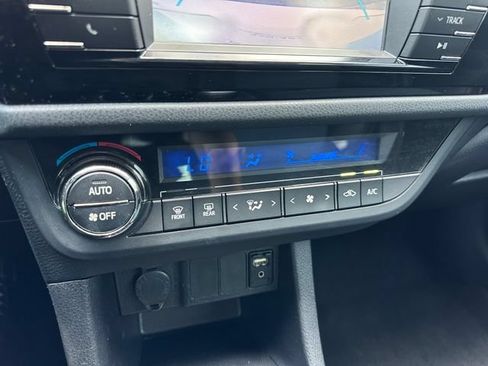 Used 2014 Toyota Corolla S FWD image 24