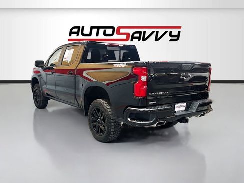 Used 2024 Chevrolet Silverado 1500 LT Trail Boss w/ LT Trail Boss Premium Package AWD/4WD image 5