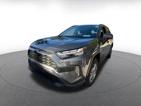 Used 2025 Toyota RAV4 LE image 10