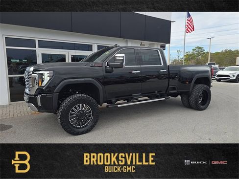 Certified 2026 GMC Sierra 3500 Denali w/ Denali Reserve Package image 1