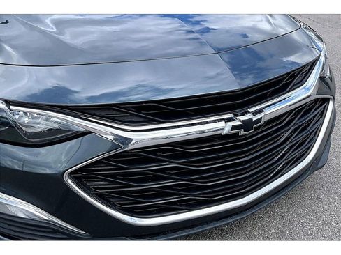 Used 2021 Chevrolet Malibu RS FWD image 32