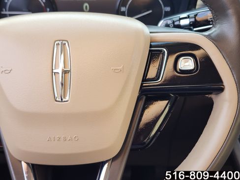 Used 2021 Lincoln Corsair AWD w/ Equipment Group 101A image 19