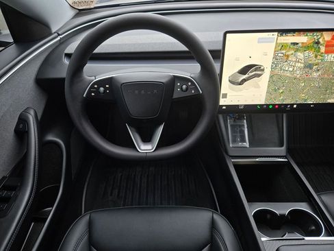 Used 2024 Tesla Model 3 Standard Range RWD image 14
