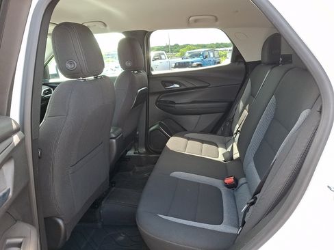Used 2023 Chevrolet TrailBlazer LT w/ Convenience Package AWD/4WD image 10