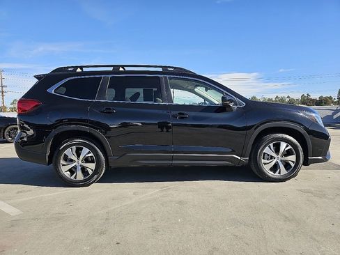 Certified 2024 Subaru Ascent Premium w/ Convenience Package image 9