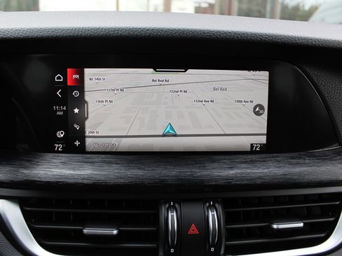 Used 2022 Alfa Romeo Stelvio Sprint image 10