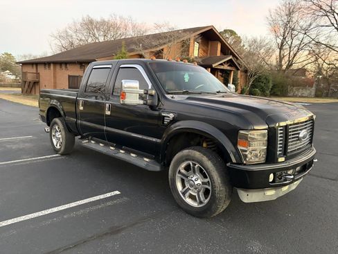 Used 2009 Ford F350 Harley-Davidson image 3