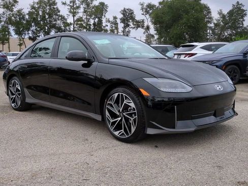 New 2025 Hyundai Ioniq 6 SEL image 3