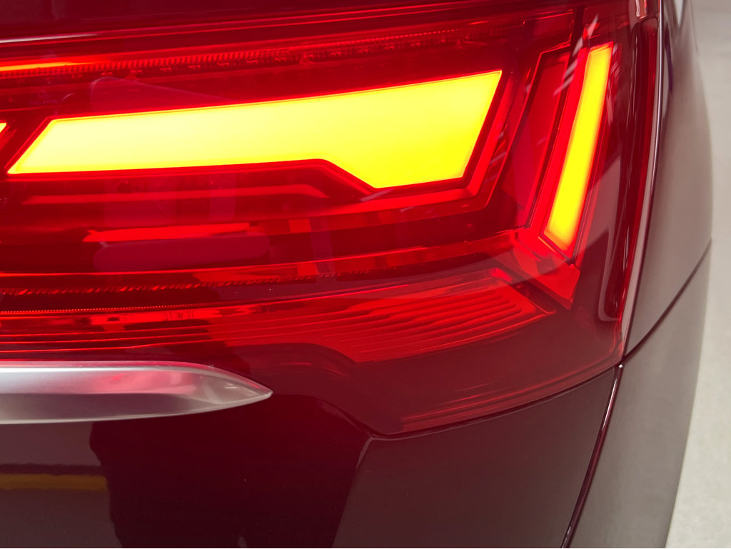 Used 2023 Audi Q5 2.0T Prestige AWD/4WD image 29
