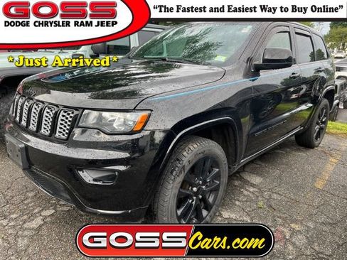 Used 2022 Jeep Grand Cherokee Laredo X AWD/4WD image 1
